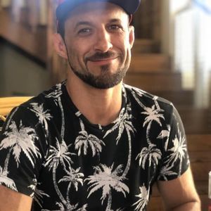 Meet your Posher, Adam